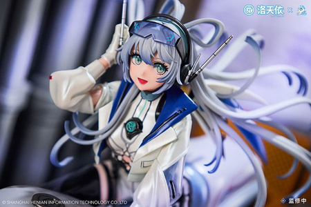[PRZEDSPRZEDAŻ] Vsinger PVC Statue 1/7 Vsinger Luo Tianyi Retro-Future Storm Driver Ver. 23 cm