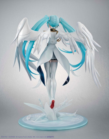 [PRZEDSPRZEDAŻ] Mobile Suit Gundam x Hatsune Miku Lucrea PVC Statue Hatsune Miku x Wing Gundam Zero EW 45th Anniversary 27 cm